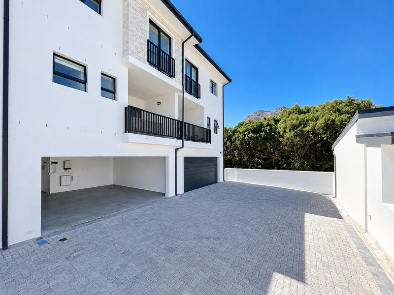 To Let 3 Bedroom Property for Rent in Hout Bay Western Cape